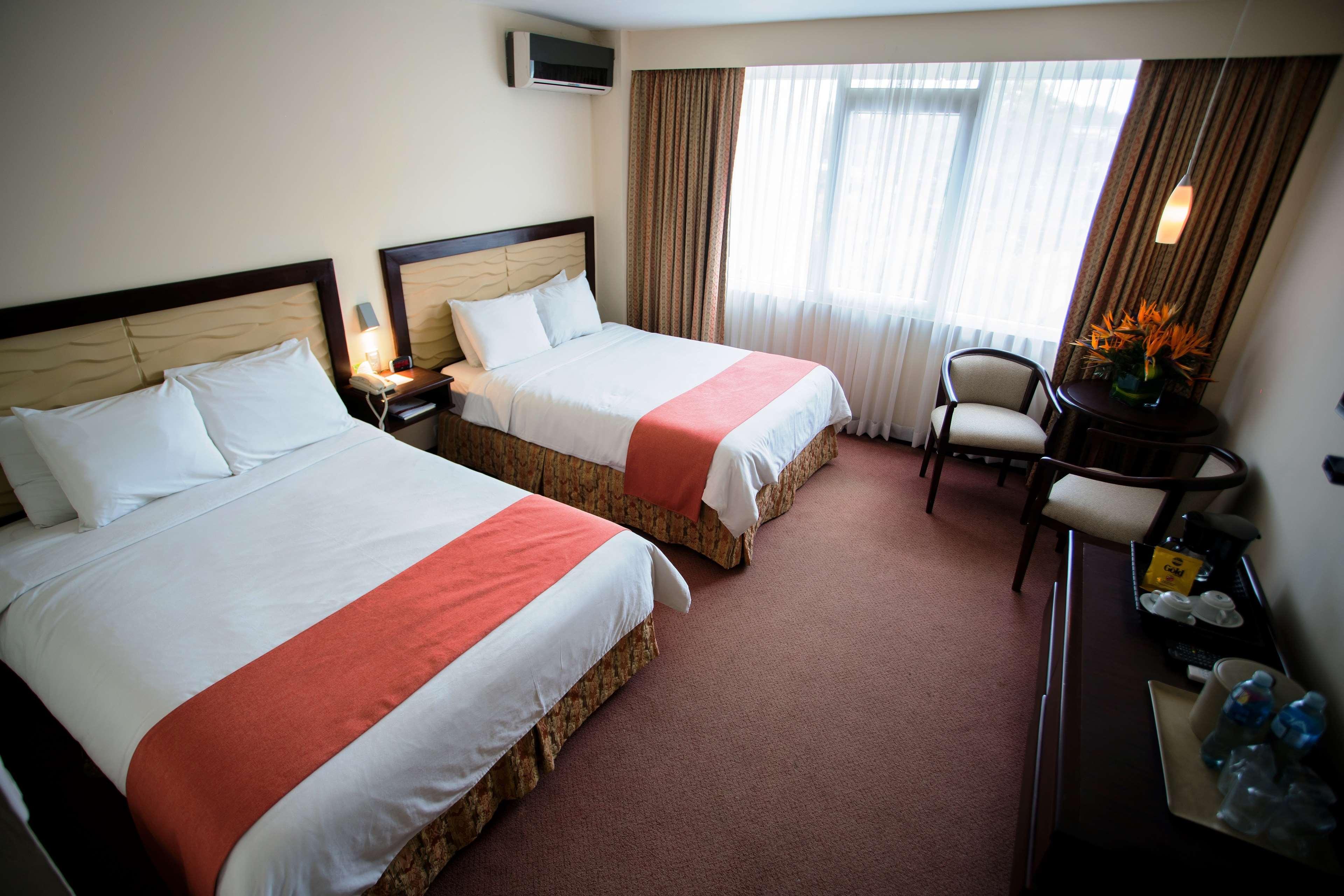 Best Western Plus - Magee Inn & Suites Экстерьер фото