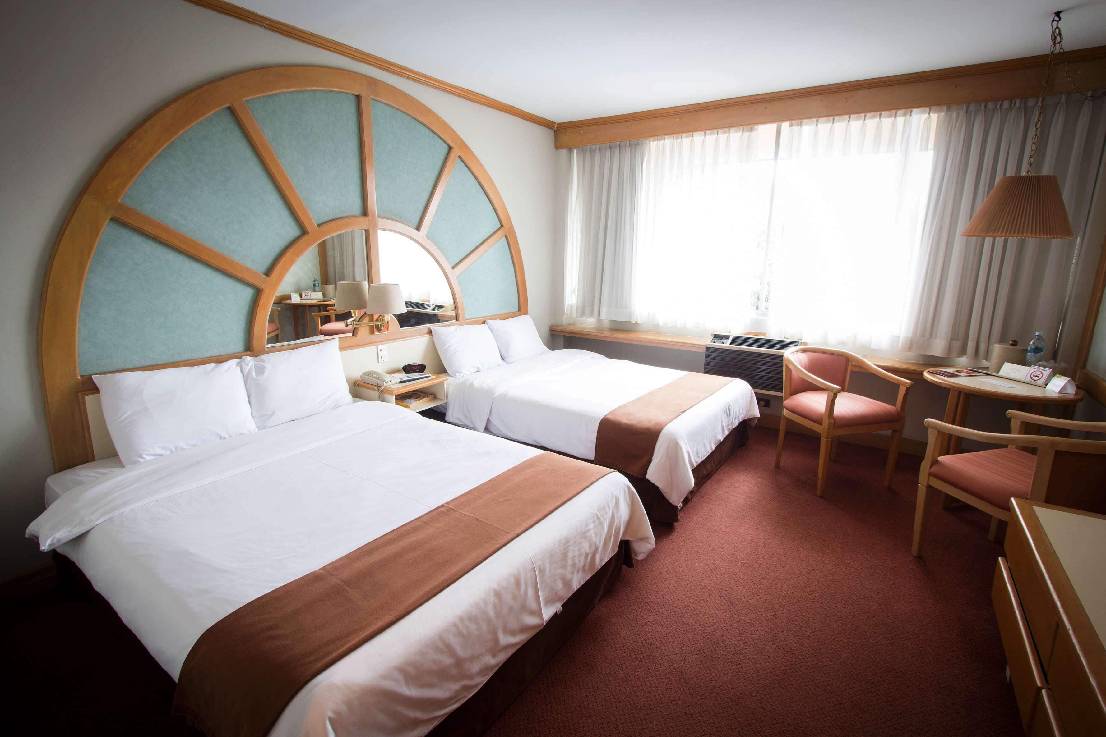 Best Western Plus - Magee Inn & Suites Экстерьер фото
