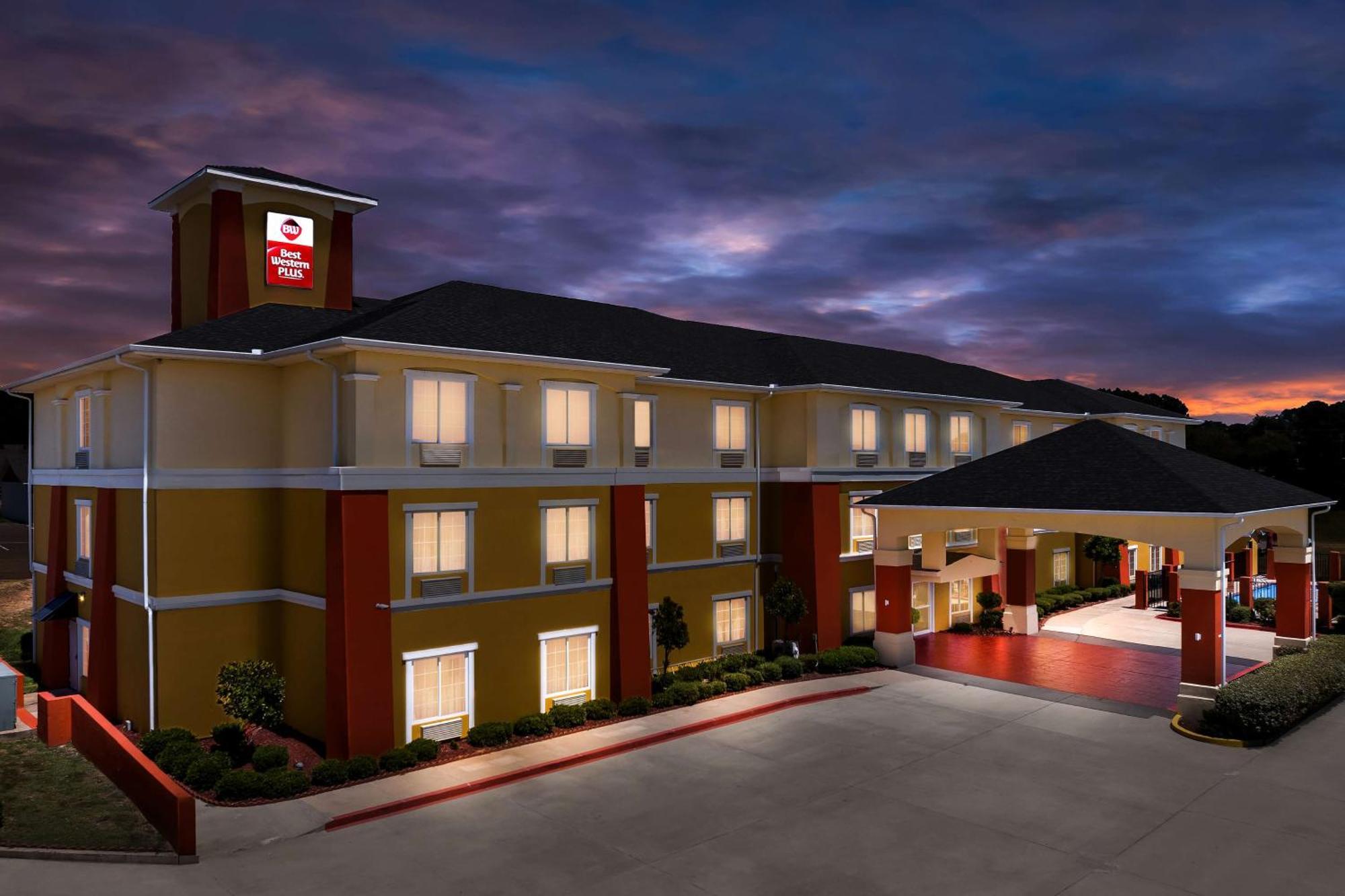 Best Western Plus - Magee Inn & Suites Экстерьер фото