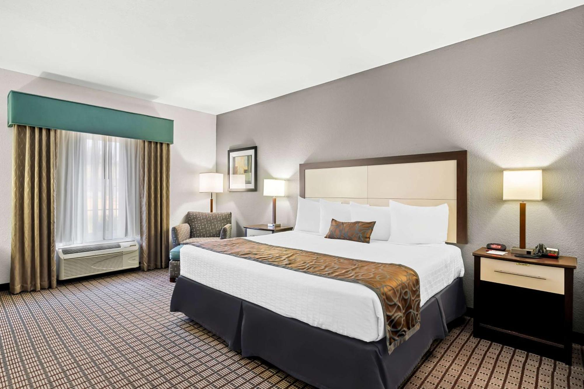 Best Western Plus - Magee Inn & Suites Экстерьер фото